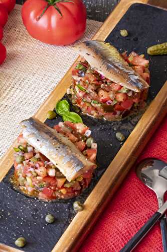 Tomato tartar with smoked sardine