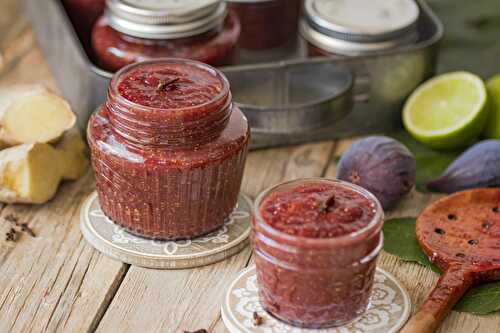 Figs jam with ginger and clove