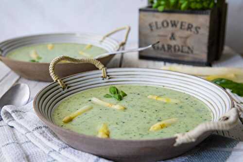 White asparagus soup with basil and coconut cream