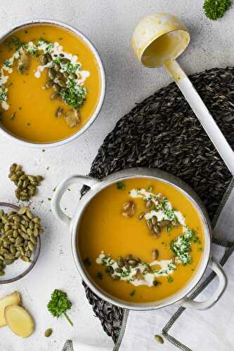 Pumpkin soup with ginger and crispy seeds