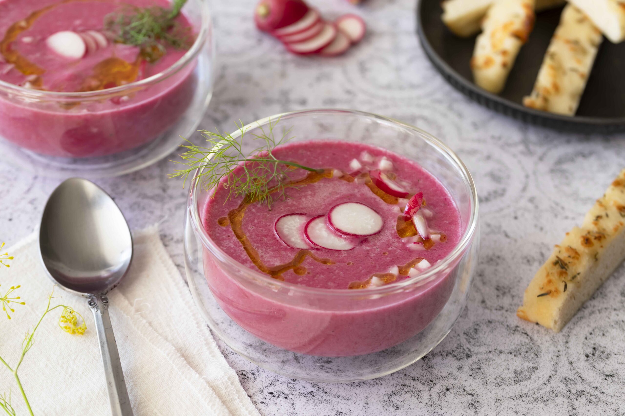 Radish soup with beetroot