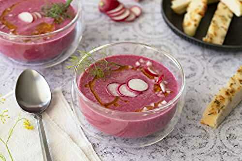 Radish soup with beetroot
