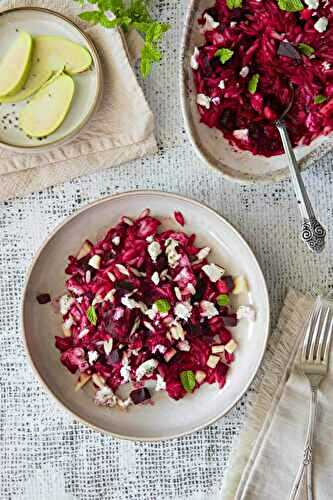 Orzo with beetroot, apple and feta