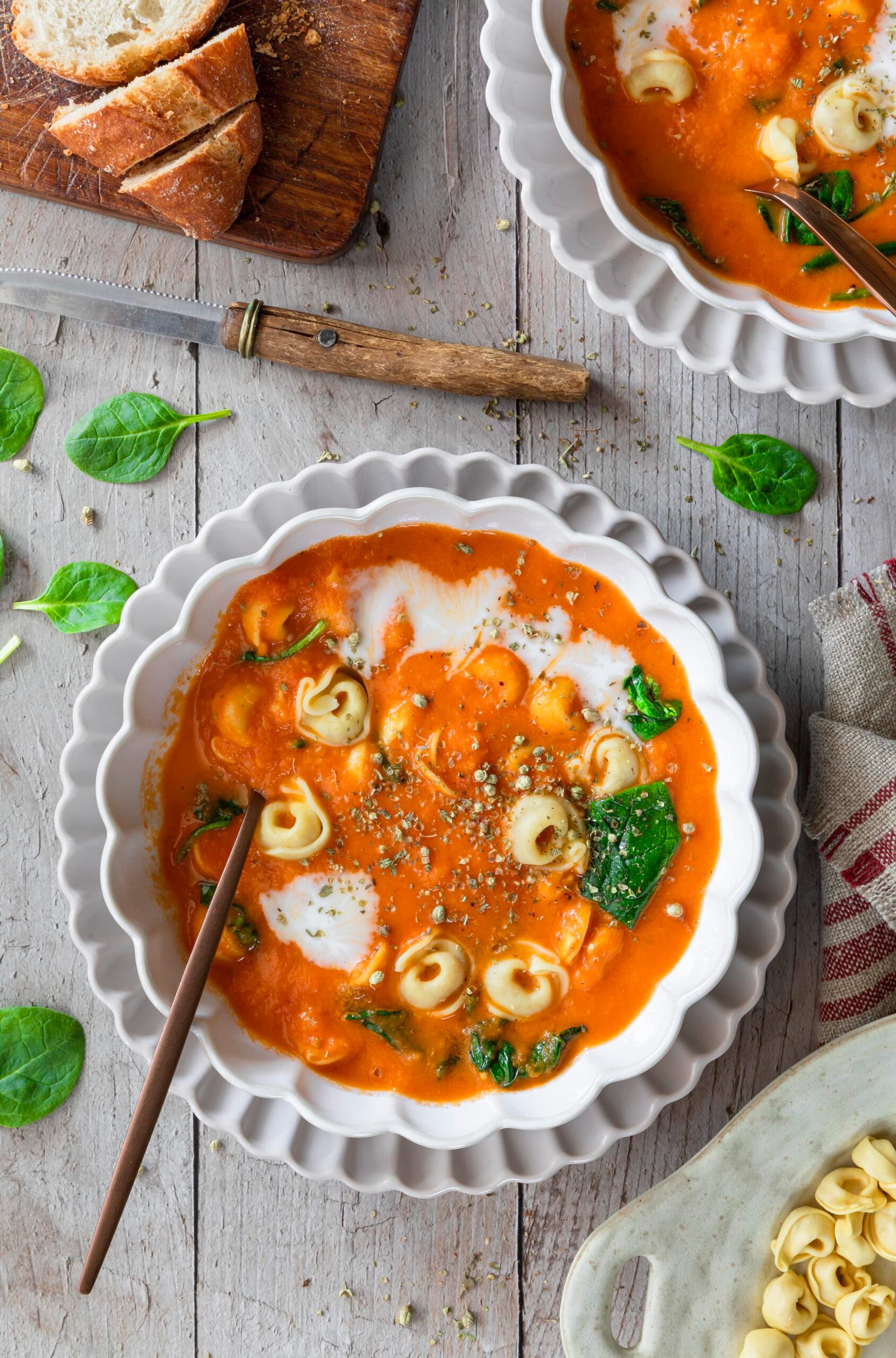 Tortellini soup with tomato and spinach
