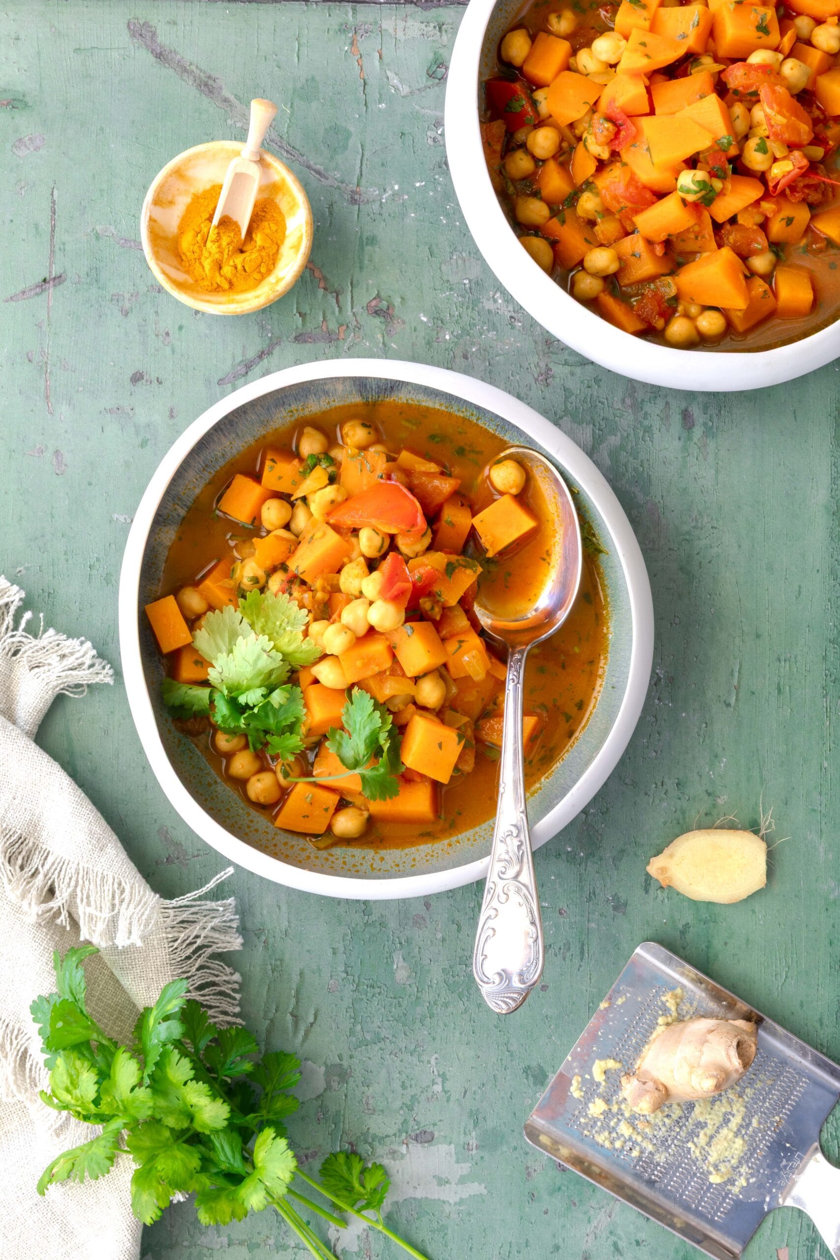 Healthy chickpea curry with sweet potato