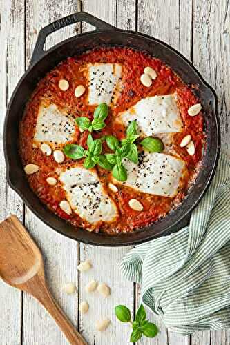 Cod in a tasty tomato sauce