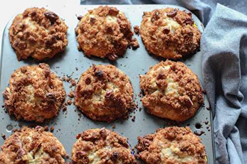 Banana Pecan Muffins with Streusel Topping | Serving Tonight