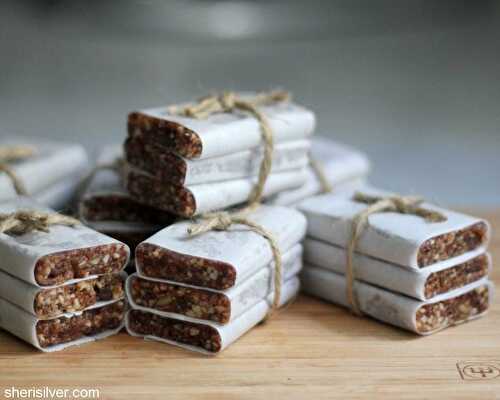 Cherry pie larabars
