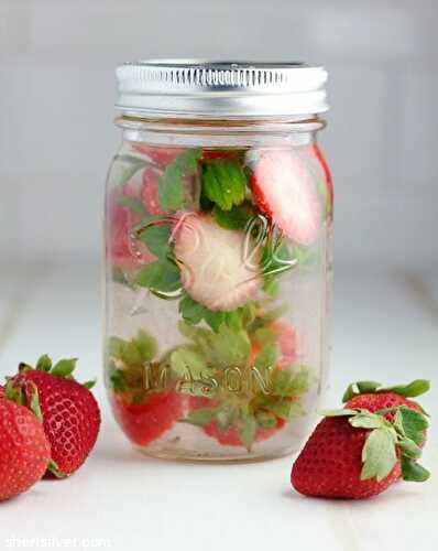 Favor-"ette": a strawberry tip | Sheri Silver - living a well-tended life... at any age
