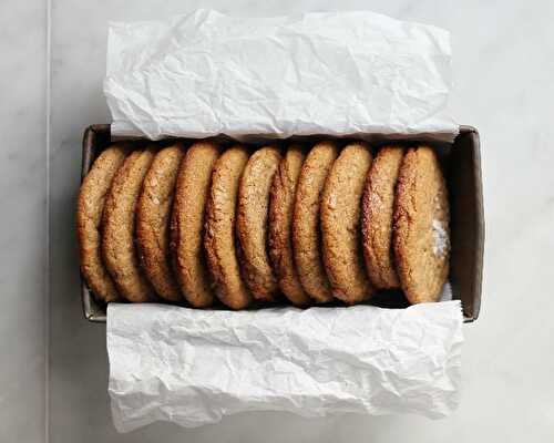 Flourless almond butter cookies