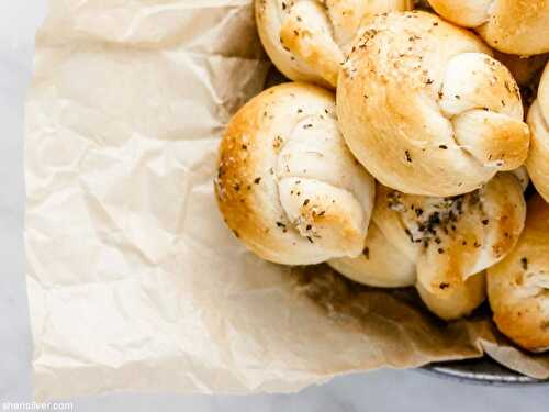 Garlic knots | Sheri Silver - living a well-tended life... at any age