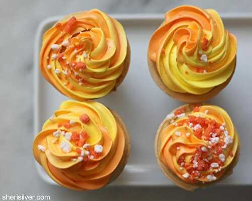 "Mini cooks" dessert - cupcake cones!