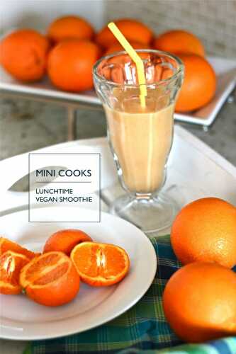 "Mini cooks" lunchtime - a vegan smoothie!