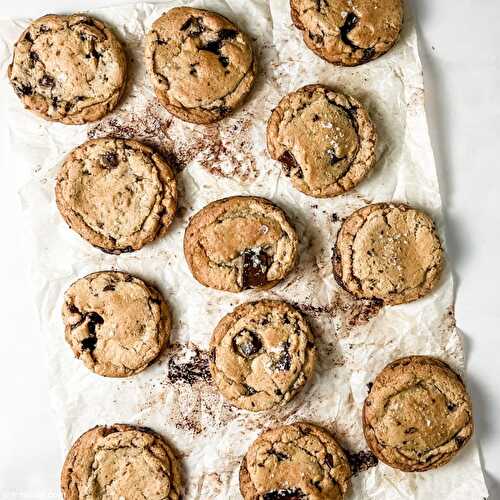 The easiest chocolate chip cookies!