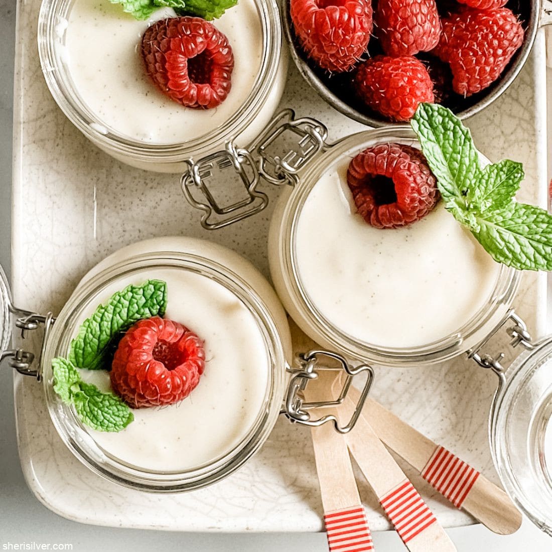 Homemade vanilla pudding