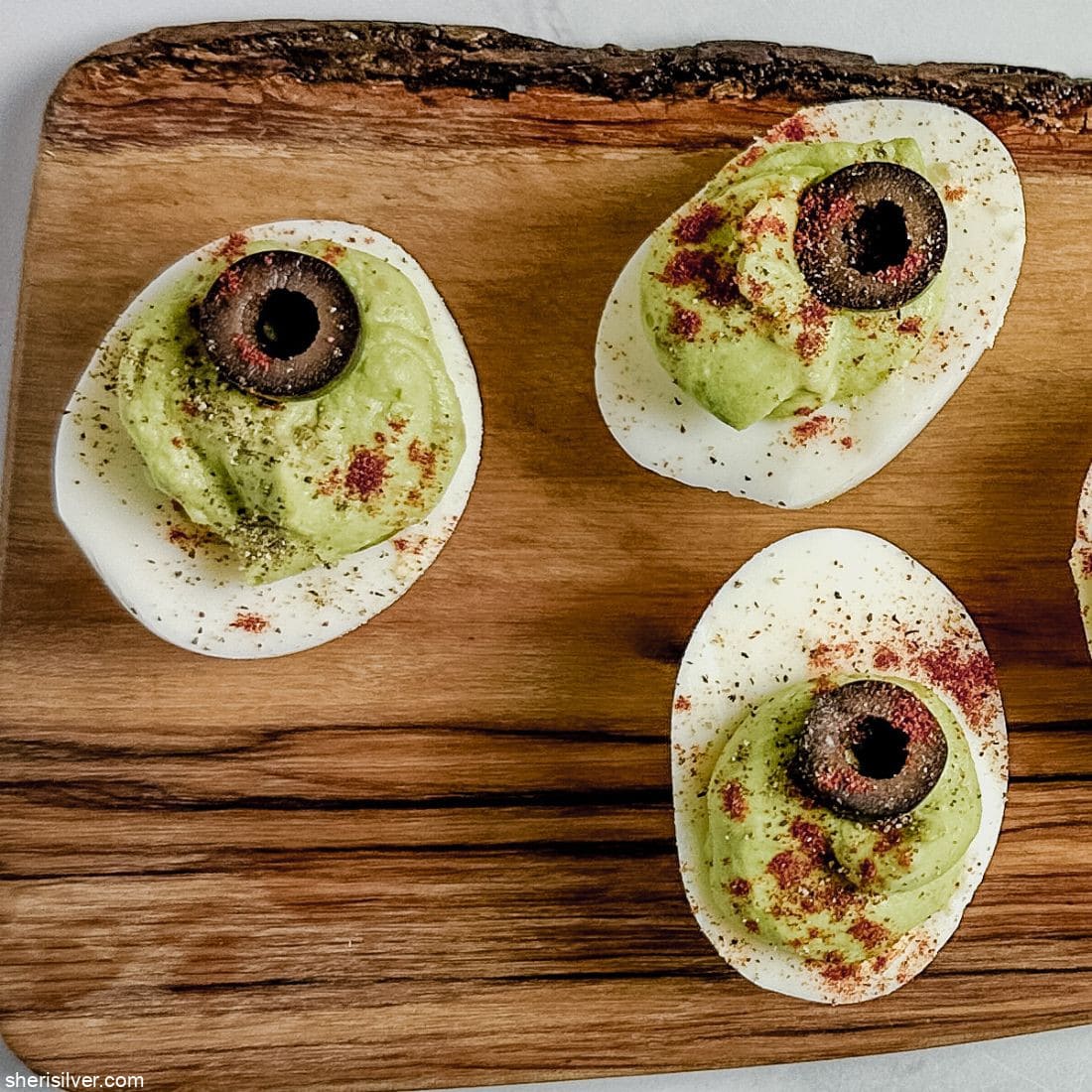 Easiest halloween charcuterie board!