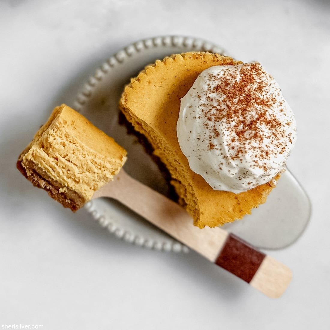 Mini pumpkin cheesecakes