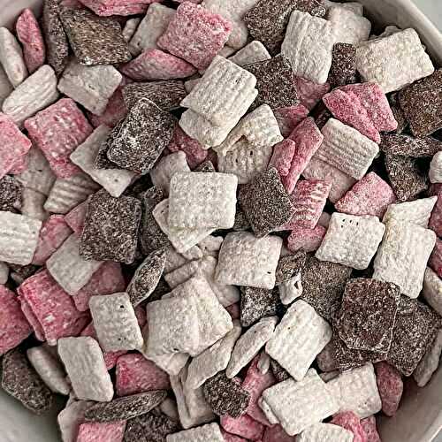 Neapolitan Muddy Buddies