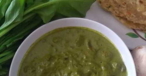 Palak Mushroom Gravy