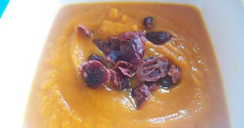 Ginger Curried Pumpkin Soup for #SoupSaturdaySwappers