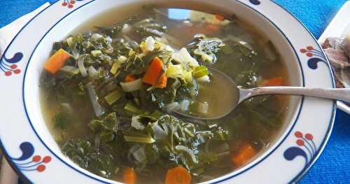 Green Kale Soup for #SoupSaturdaySwappers