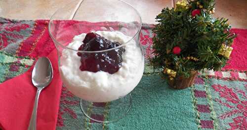 Ris'alamande med kirsebærsauce (Rice Pudding with Cherry Sauce)