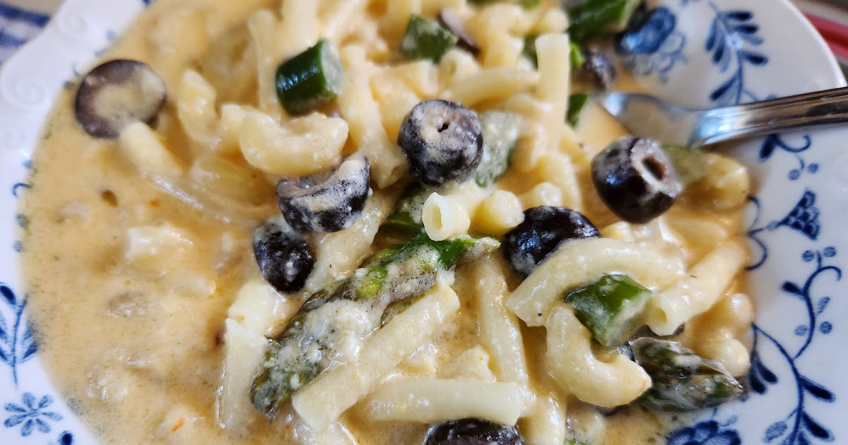Stove top 3 cheese Mac n' Cheese with Asparagus and  Black Olives