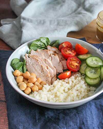 Mediterranean cauliflower Rice Bowl with Chicken - An Easy Meal Idea