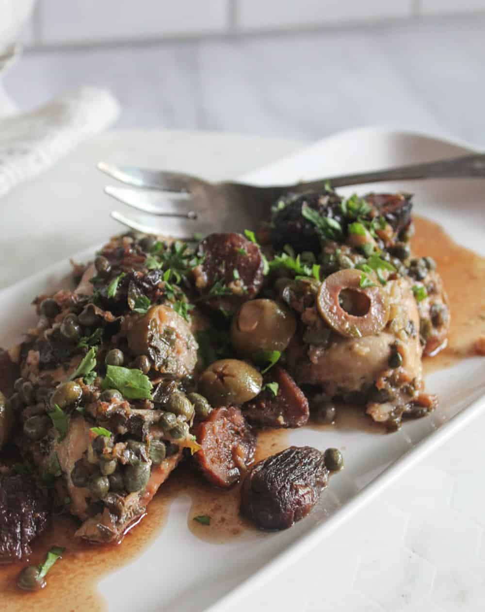 Crockpot Chicken Marbella