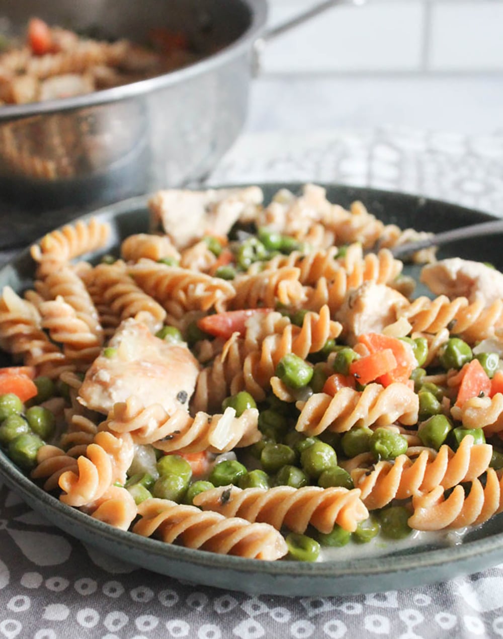 One Pot Chicken Pot Pie Pasta