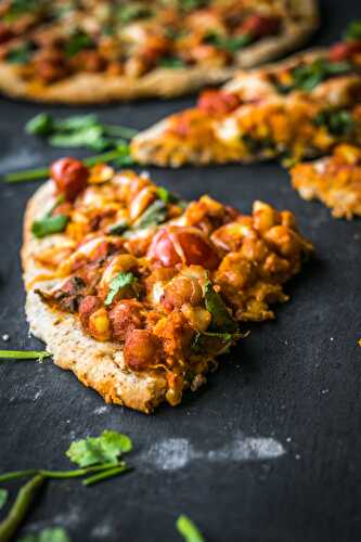Individual Indian Tikka Masala Pizzas with Whole Wheat Crust (Vegan)