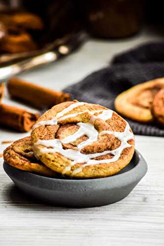Swirly Brown Sugar Cinnamon Roll Cookies (Vegan)