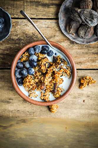 Dried Fig, Millet, and Flaxseed Granola