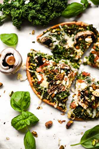 Pistachio+Kale Pesto Pita Pizzas (Vegan)