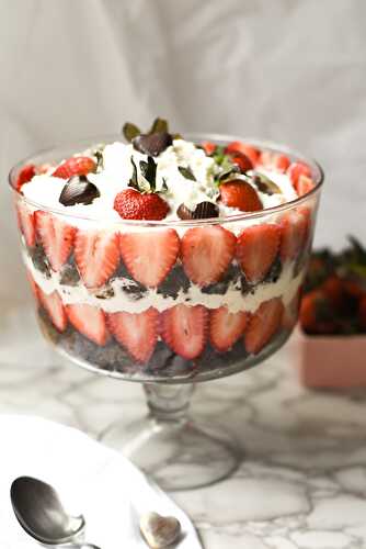 Strawberries+Cream Fudge Brownie Trifle