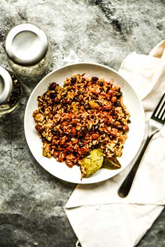 One-Pan Cajun Black Beans & Rice (Vegan+GF)