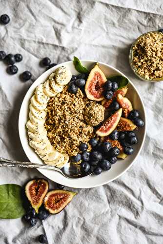 Easy Oats & Seeds Rawnola (Vegan+GF)