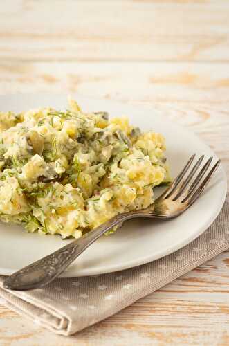 Warm vegan potato salad (Slavic style)