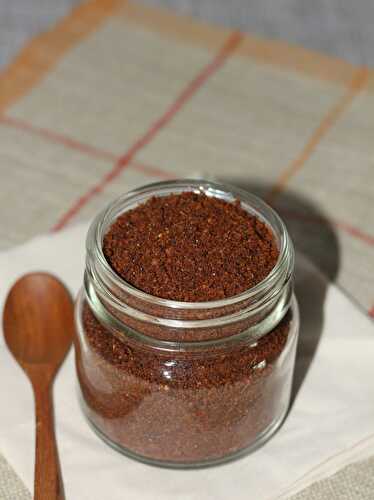 Chammanthi Podi / Veppilakkatti Recipe / Snazzy Cuisine