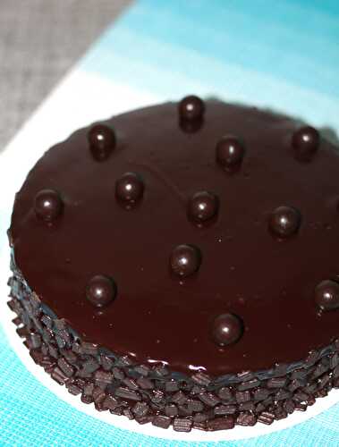 Classic Chocolate Cake Recipe (With Chocolate Ganache)/ Snazzy Cuisine