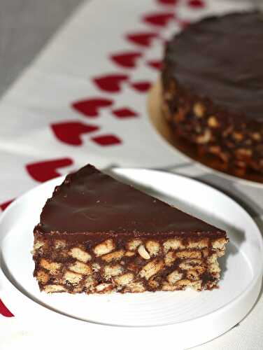 No Bake Chocolate Biscuit Cake Recipe / Snazzy Cuisine