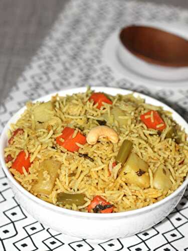 Vegetable Pulao/ Mixed Vegetable Rice/ Snazzy Cuisine