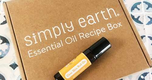 Simply Earth Essential Oil Recipe Box {August 2019} Unboxing + DIY Clear Skin Roll-On Recipe!
