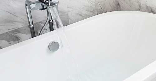 Take an Easy 4-Ingredient Detox Bath!