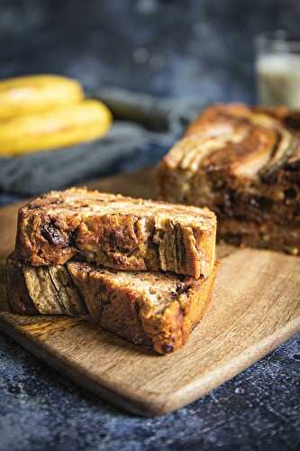 Banana Bread with Walnuts and Chocolate