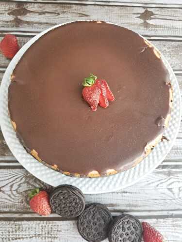 Chocolate Covered Strawberry Cheesecake