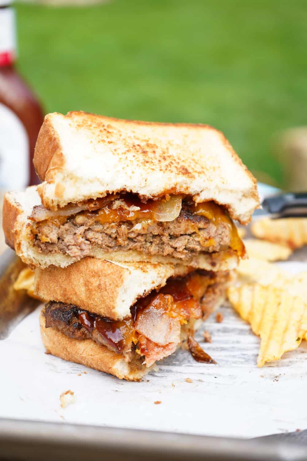 BBQ Texas Toast Blackstone Smash Burgers