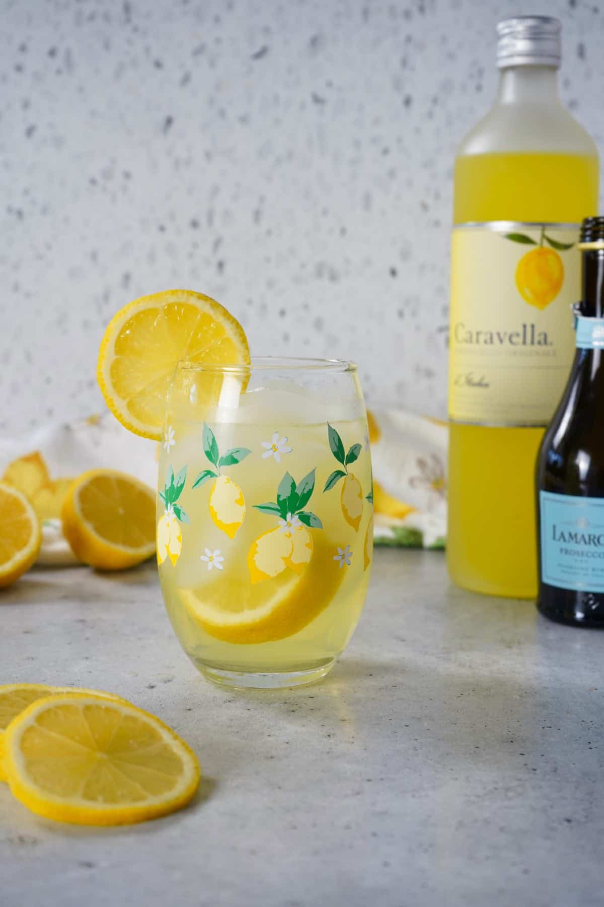 Refreshing Linocello Spritz