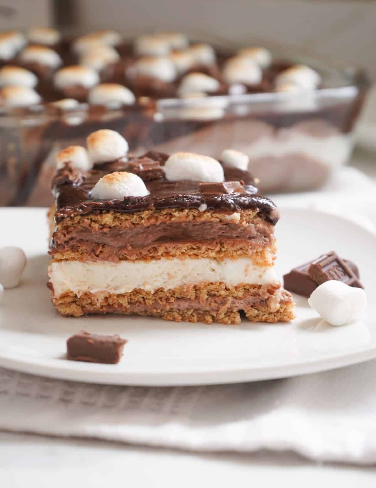 S'mores Eclair Cake with Marshmallow Cheesecake Filling