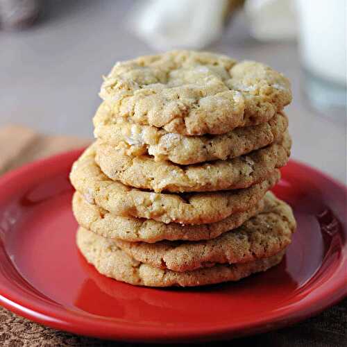 Crispy & Chewy Oatmeal Coconut Cookies